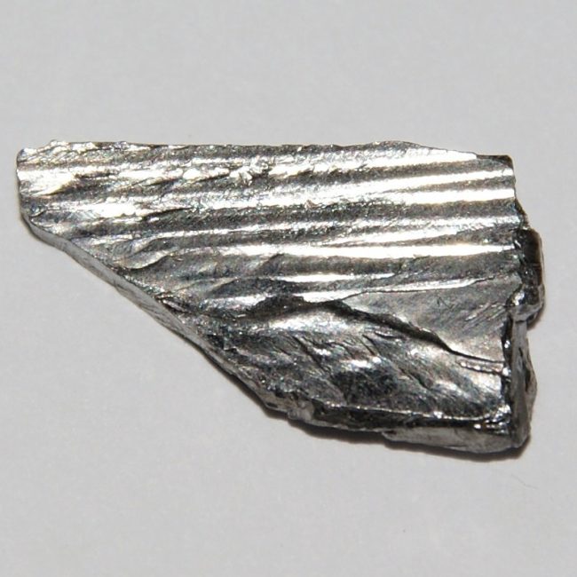 Single_piece_of_tantalum_about_1_cm_in_size.-650x650